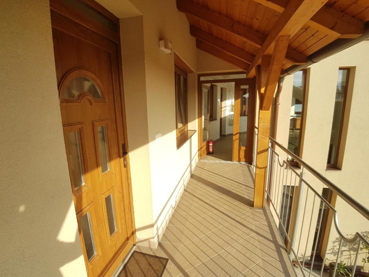 Dorci Apartman ケストヘイ エクステリア 写真